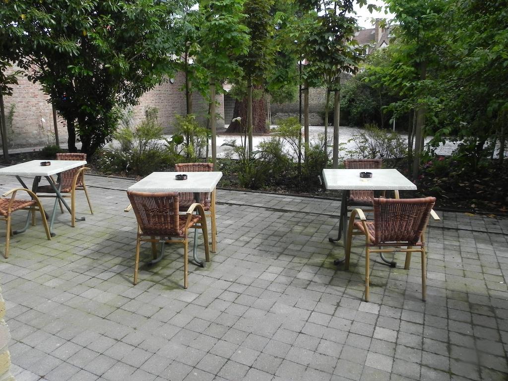 Hotel Au Tonnelier Bergues Exterior foto