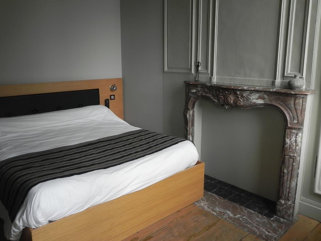 Hotel Au Tonnelier Bergues Zimmer foto